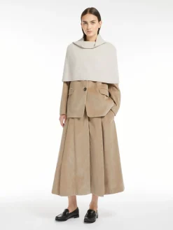 Wool and cashmere ribbed cape