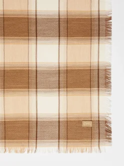 Wool and cashmere shawl