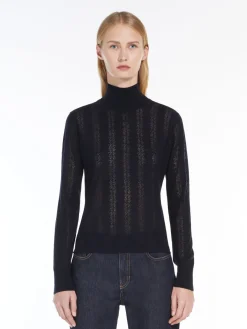 Wool and silk yarn turtleneck jumper