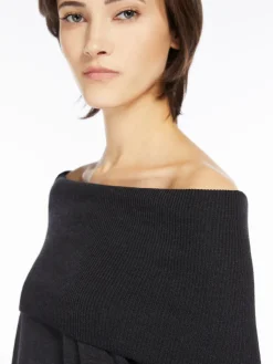 Wool off-the-shoulder jumper